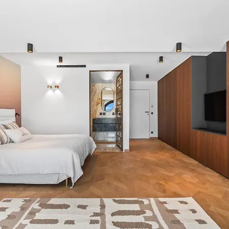 8 Piscine Sauna Jacuzzi, A 3mn Des Plages De Pampelonne Вилла