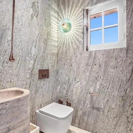 Вилла 8 Piscine Sauna Jacuzzi, A 3mn Des Plages De Pampelonne *